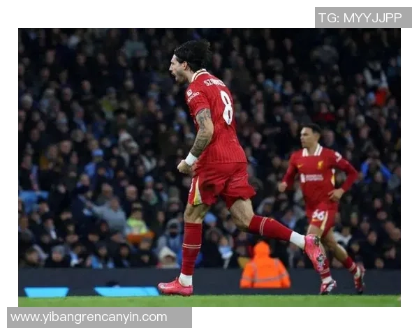 8号足球服的传奇球星是谁 揭开历史上穿8号球衣的伟大人物 8号足球服的传奇球星是谁 揭开历史上穿8号球衣的伟大人物