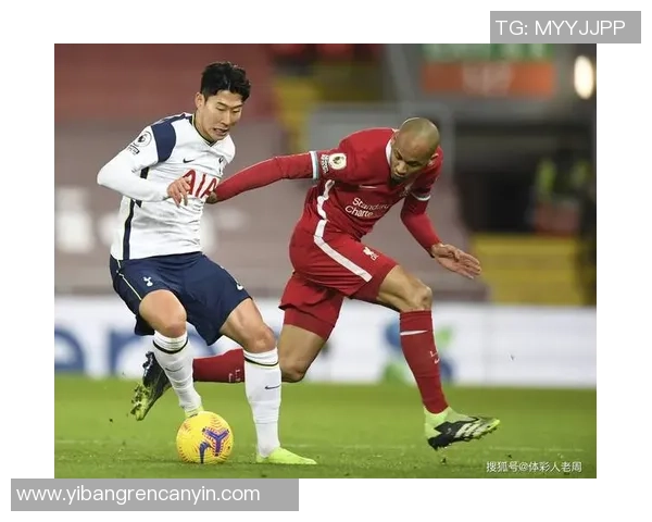 《球星对战足球新时代：激烈对抗与精彩进攻的巅峰对决》